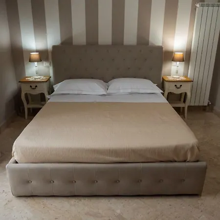 Antico Corso Oda ve Kahvaltı 3*