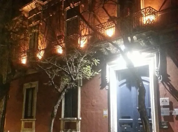 Antico Corso Oda ve Kahvaltı 3*