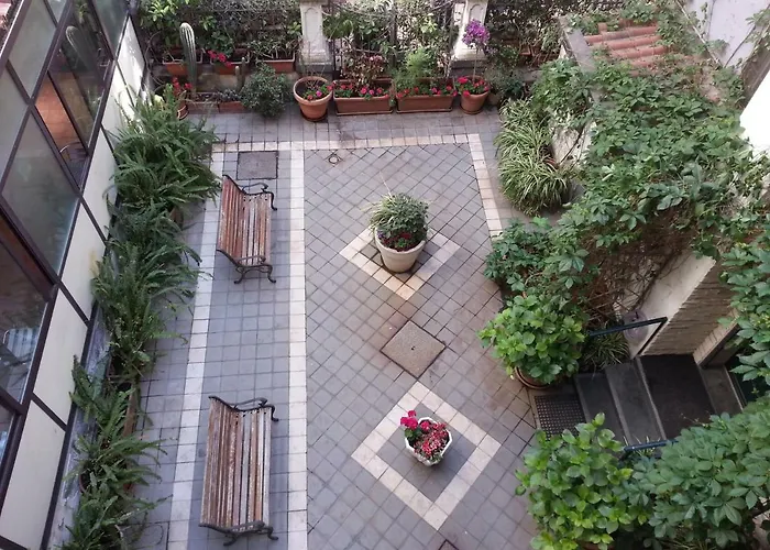 Antico Corso Oda ve Kahvaltı Katanya