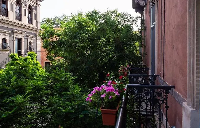 ベッド・アンド・ブレックファスト Antico Corso カターニア